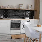 Varosi Apartman *